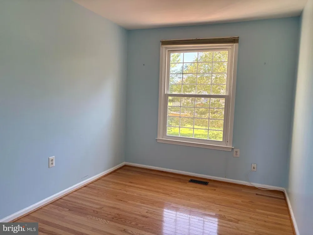 13236 GRAND JUNCTION DRIVE Fairfax, VA 22033