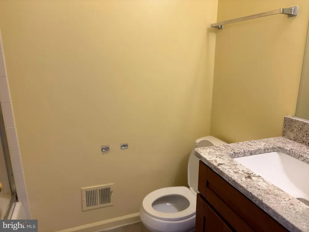 13236 GRAND JUNCTION DRIVE Fairfax, VA 22033
