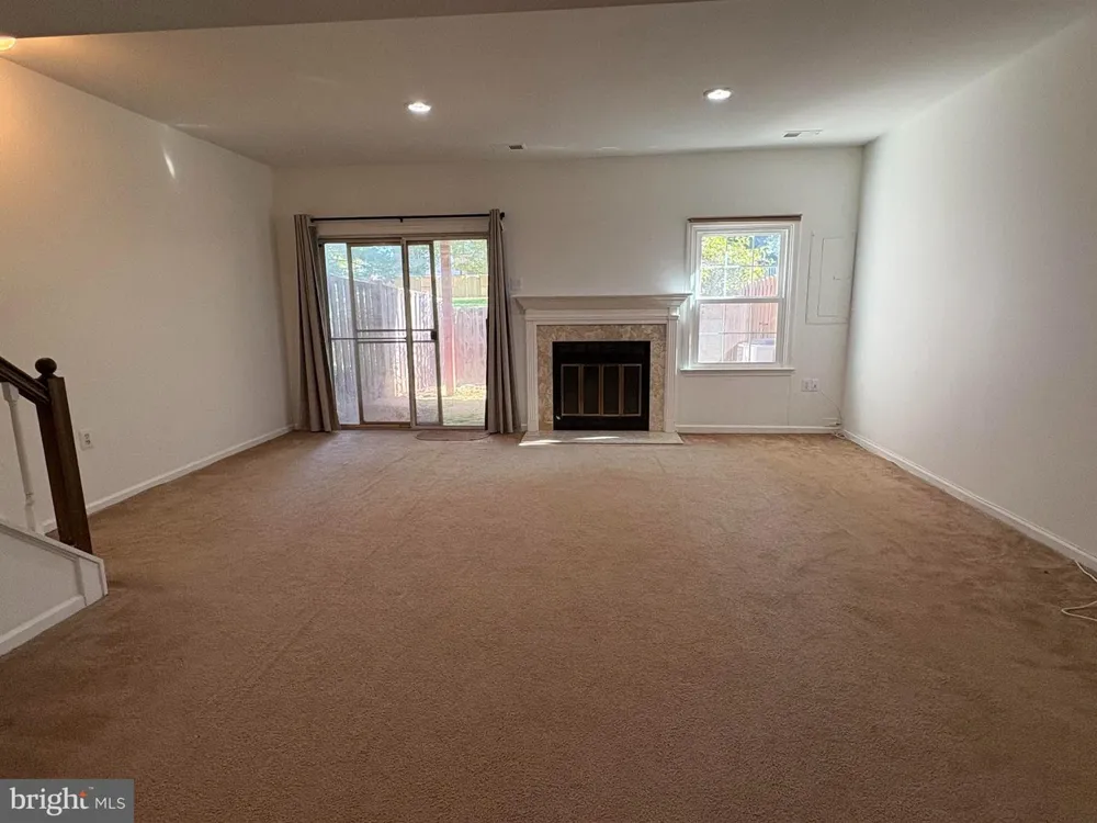 13236 GRAND JUNCTION DRIVE Fairfax, VA 22033
