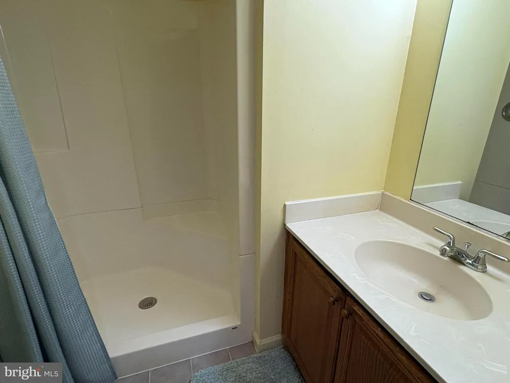 13236 GRAND JUNCTION DRIVE Fairfax, VA 22033