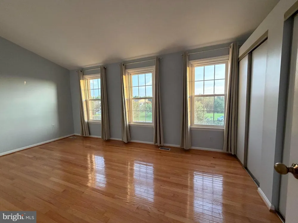 13236 GRAND JUNCTION DRIVE Fairfax, VA 22033