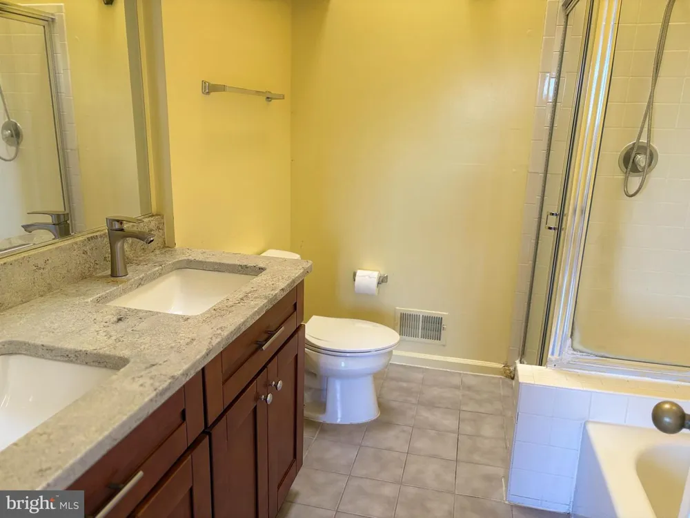 13236 GRAND JUNCTION DRIVE Fairfax, VA 22033