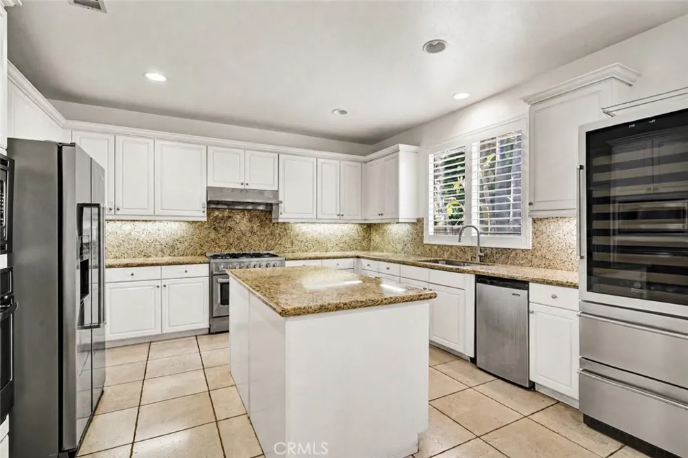 13692 Sandhill Crane Corona, CA 92880