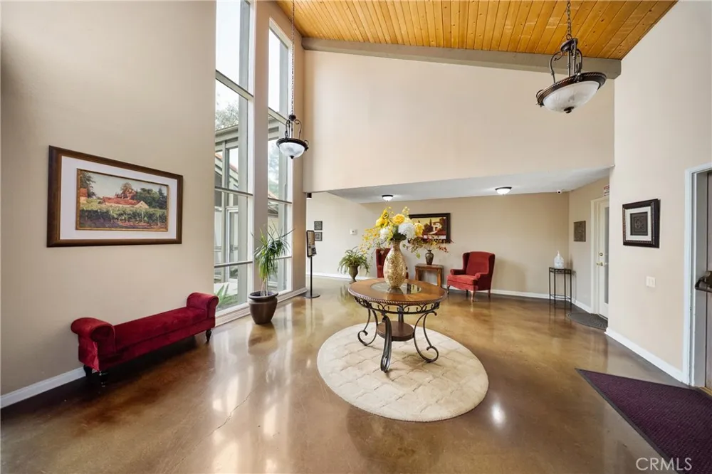 254 Sequoia Court #26 Thousand Oaks, CA 91360