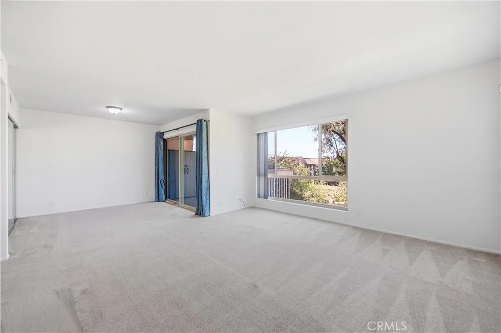 254 Sequoia Court #26 Thousand Oaks, CA 91360