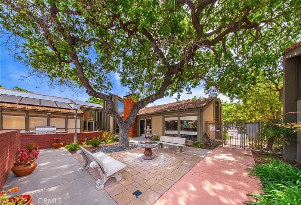 254 Sequoia Court #26 Thousand Oaks, CA 91360