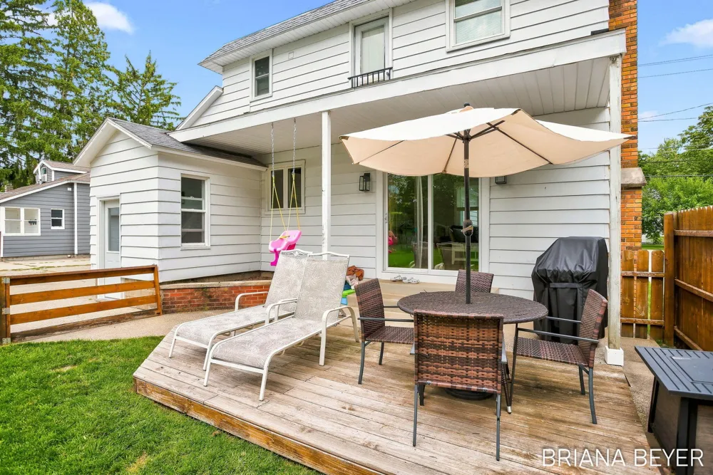 32 W Mckinley Avenue Zeeland, MI 49464