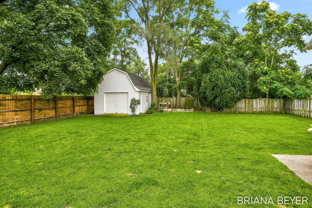 32 W Mckinley Avenue Zeeland, MI 49464