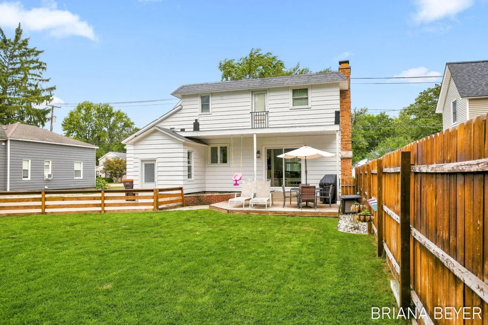 32 W Mckinley Avenue Zeeland, MI 49464