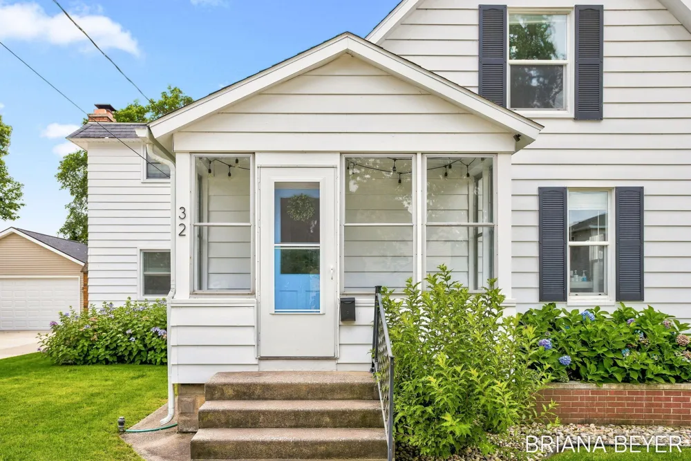 32 W Mckinley Avenue Zeeland, MI 49464