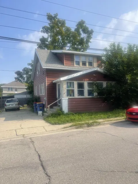 527 Cordelia Street SW