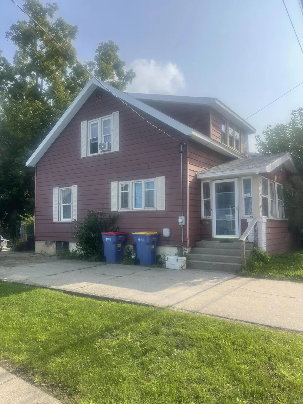 527 Cordelia Street SW Grand Rapids, MI 49503