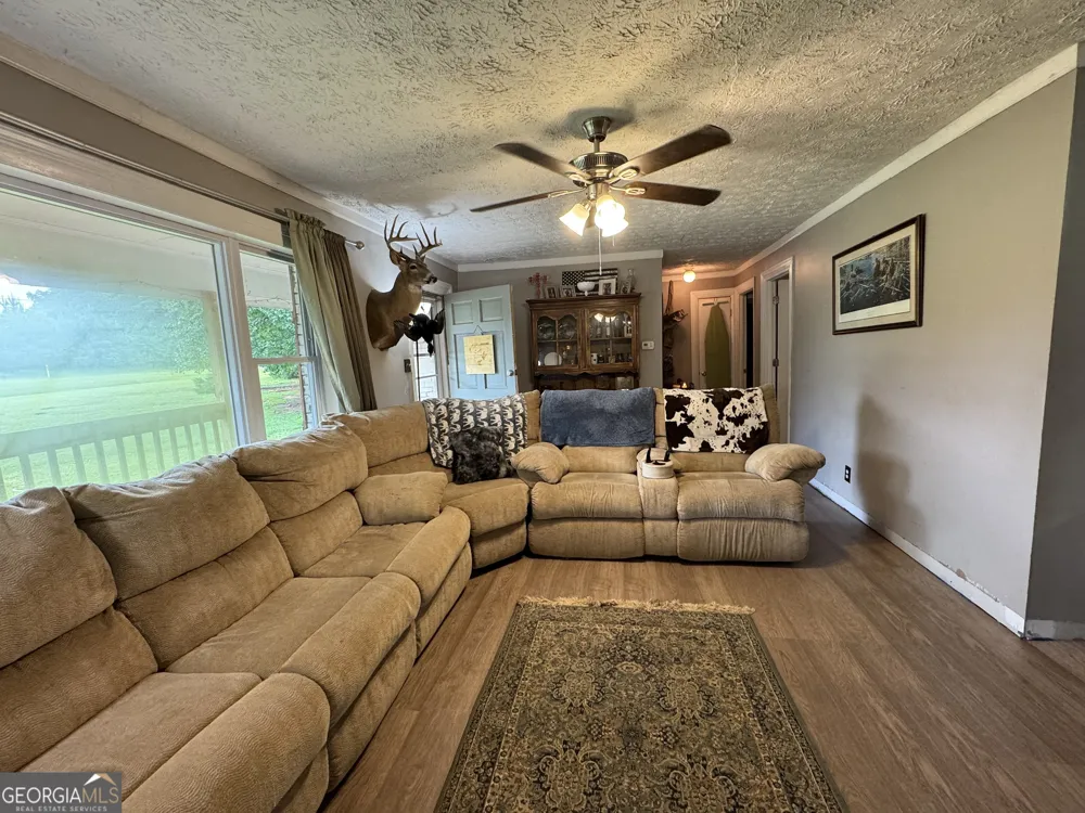 3978 Bartley RD West Point, GA 31833