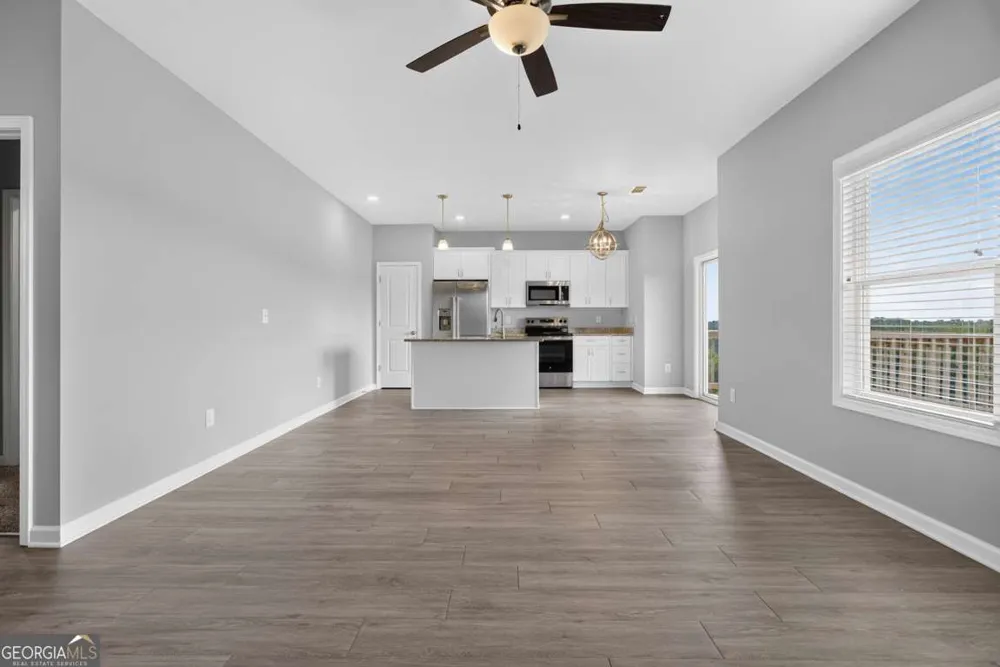979 Dortch RD Eastanollee, GA 30538