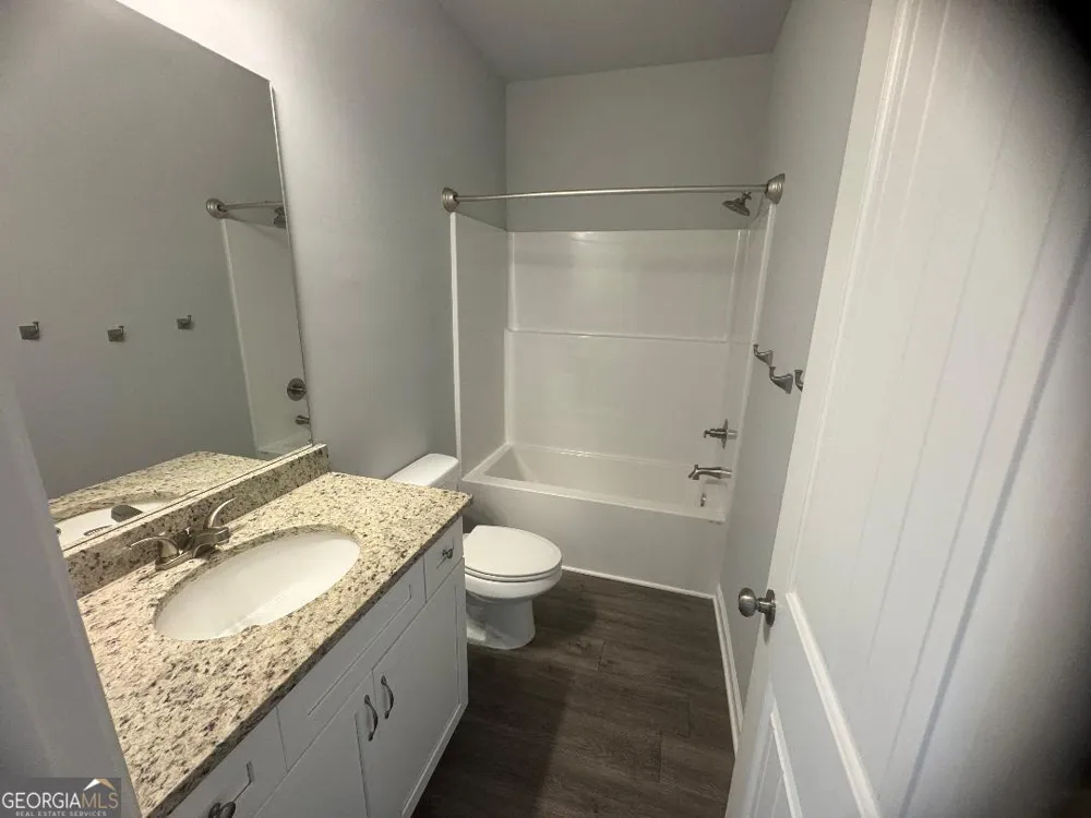 979 Dortch RD Eastanollee, GA 30538