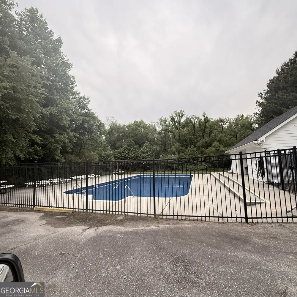 1005 Creek Run PL Temple, GA 30179