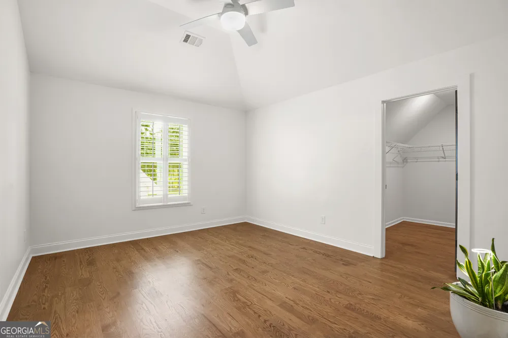 695 Dead Oak RD Senoia, GA 30276