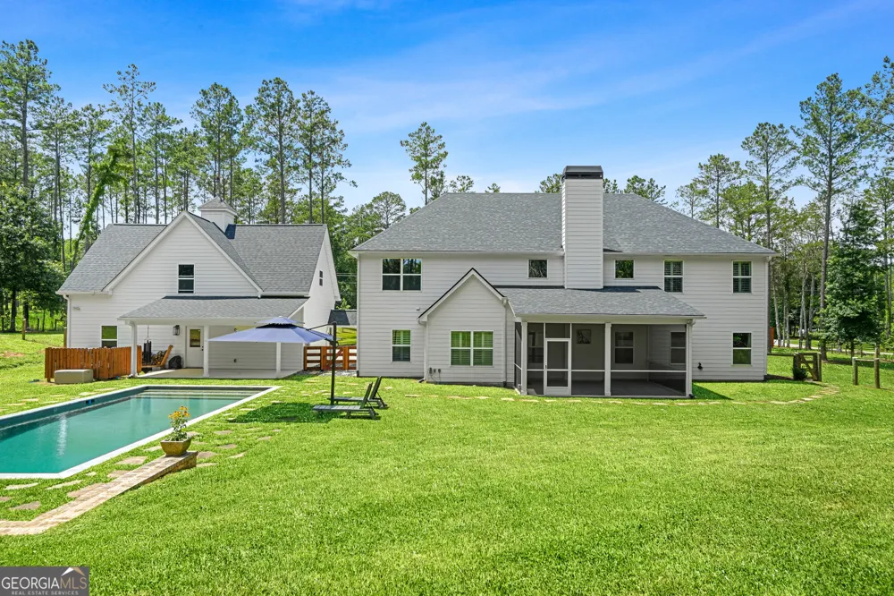 695 Dead Oak RD Senoia, GA 30276