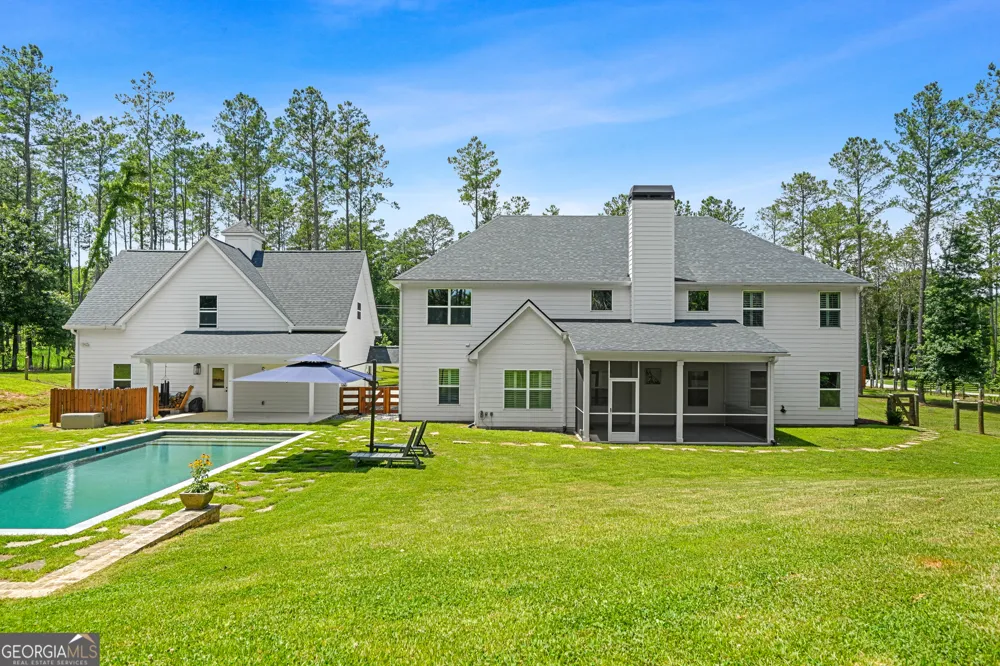 695 Dead Oak RD Senoia, GA 30276