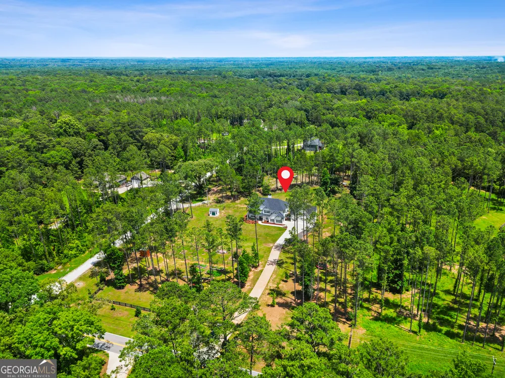 695 Dead Oak RD Senoia, GA 30276