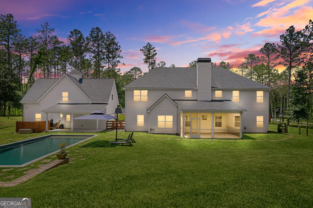 695 Dead Oak RD Senoia, GA 30276