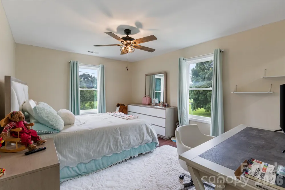 6060 Lineberger Road Sherrills Ford, NC 28673