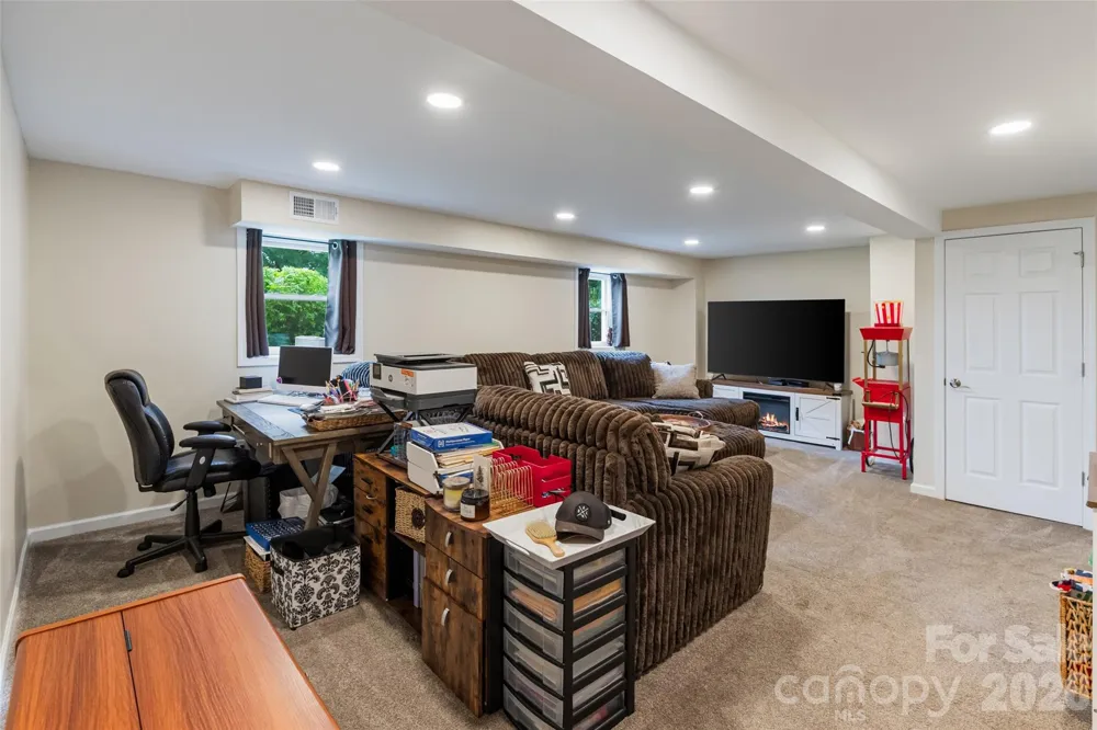 6060 Lineberger Road Sherrills Ford, NC 28673
