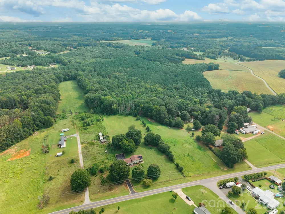 6060 Lineberger Road Sherrills Ford, NC 28673
