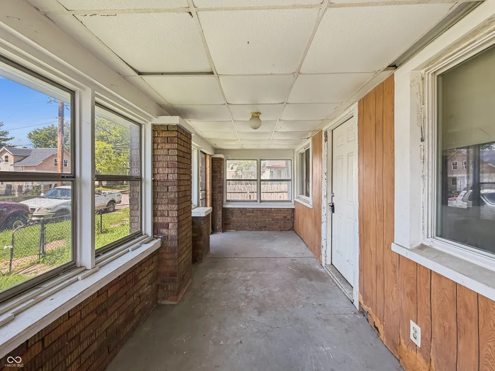 1709 Spruce Street Indianapolis, IN 46203