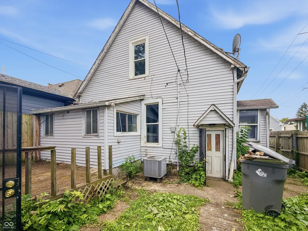 1709 Spruce Street Indianapolis, IN 46203