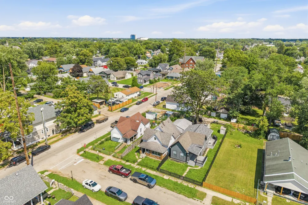 1709 Spruce Street Indianapolis, IN 46203