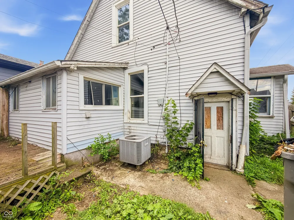 1709 Spruce Street Indianapolis, IN 46203