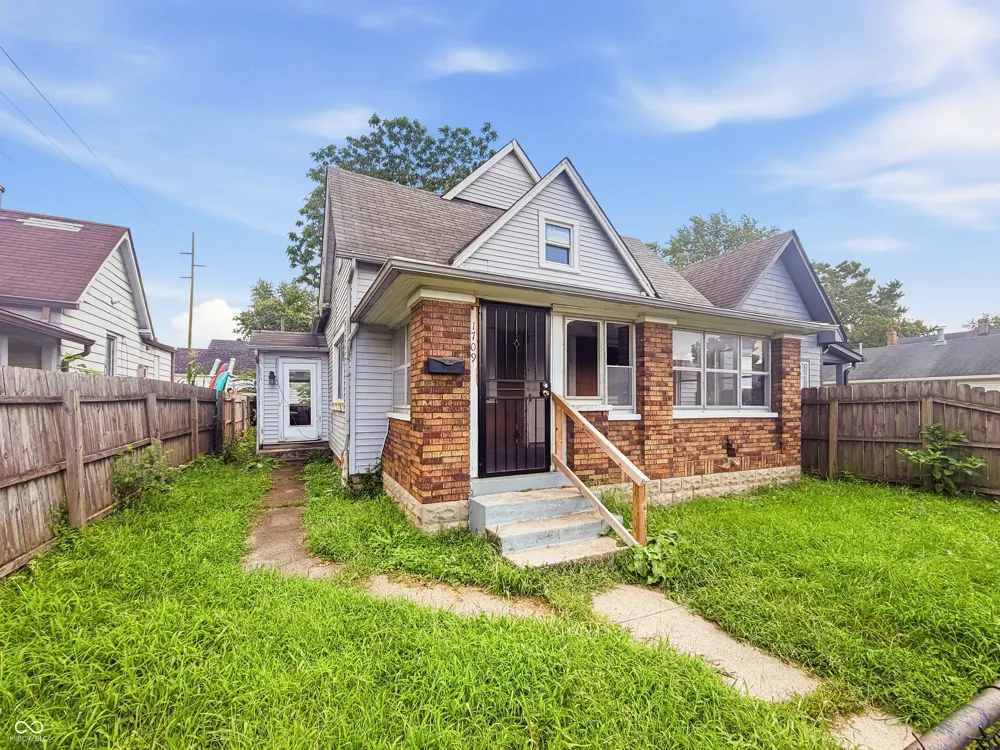 1709 Spruce Street Indianapolis, IN 46203