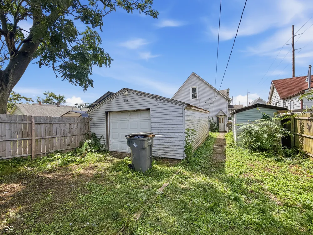 1709 Spruce Street Indianapolis, IN 46203