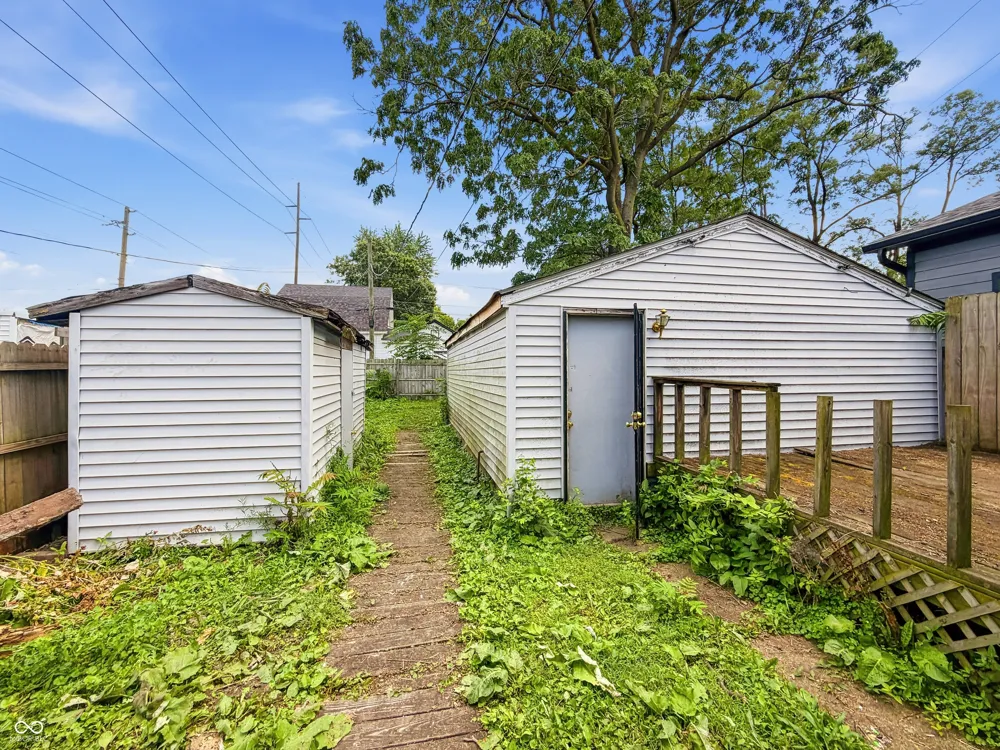 1709 Spruce Street Indianapolis, IN 46203