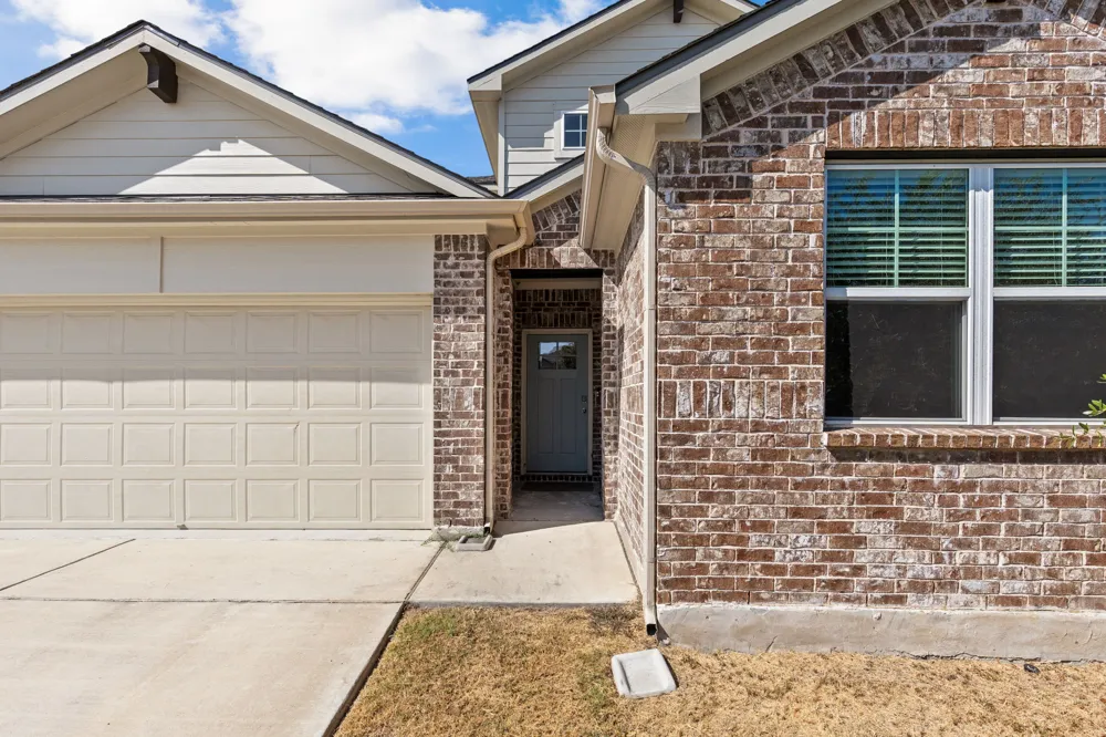 179 Jayden Drive Kyle, TX 78640