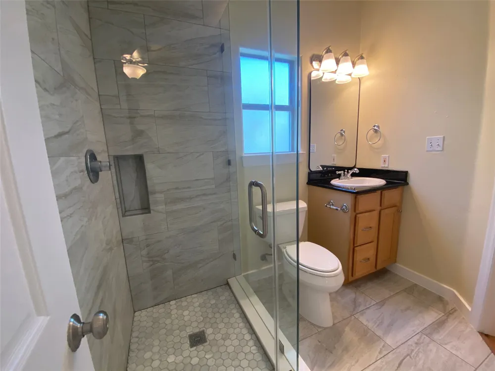 5502 Evans Avenue #B Austin, TX 78751