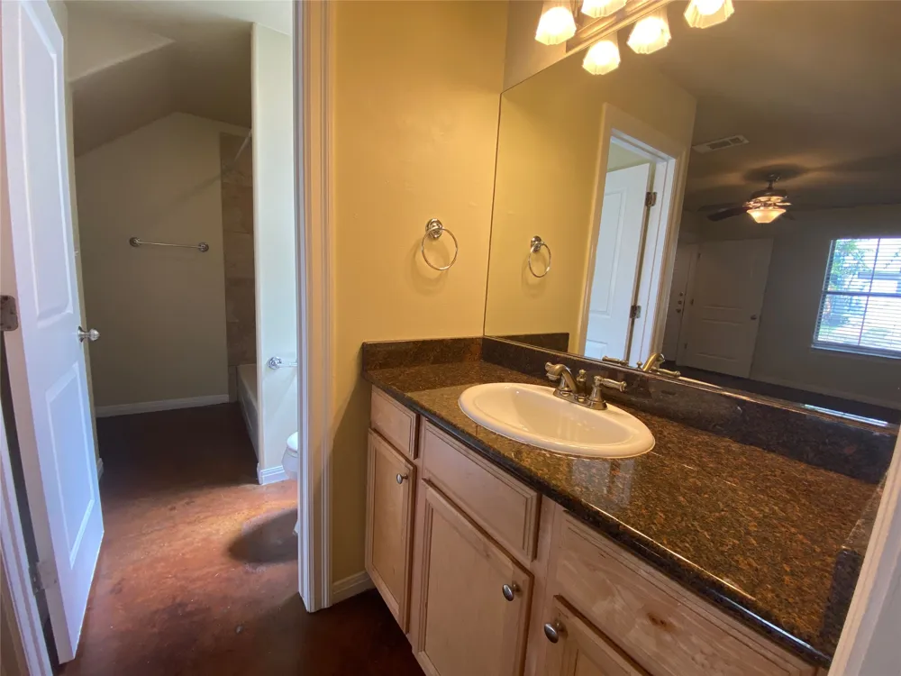 5502 Evans Avenue #B Austin, TX 78751