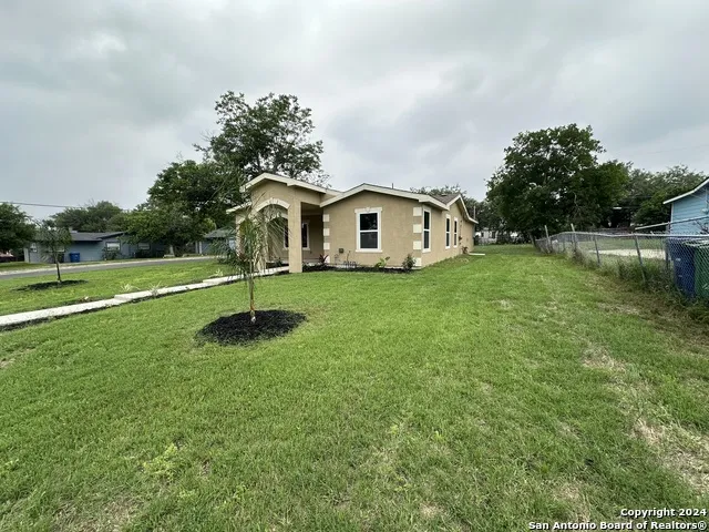 455 DEMYA DR San Antonio, TX 78227