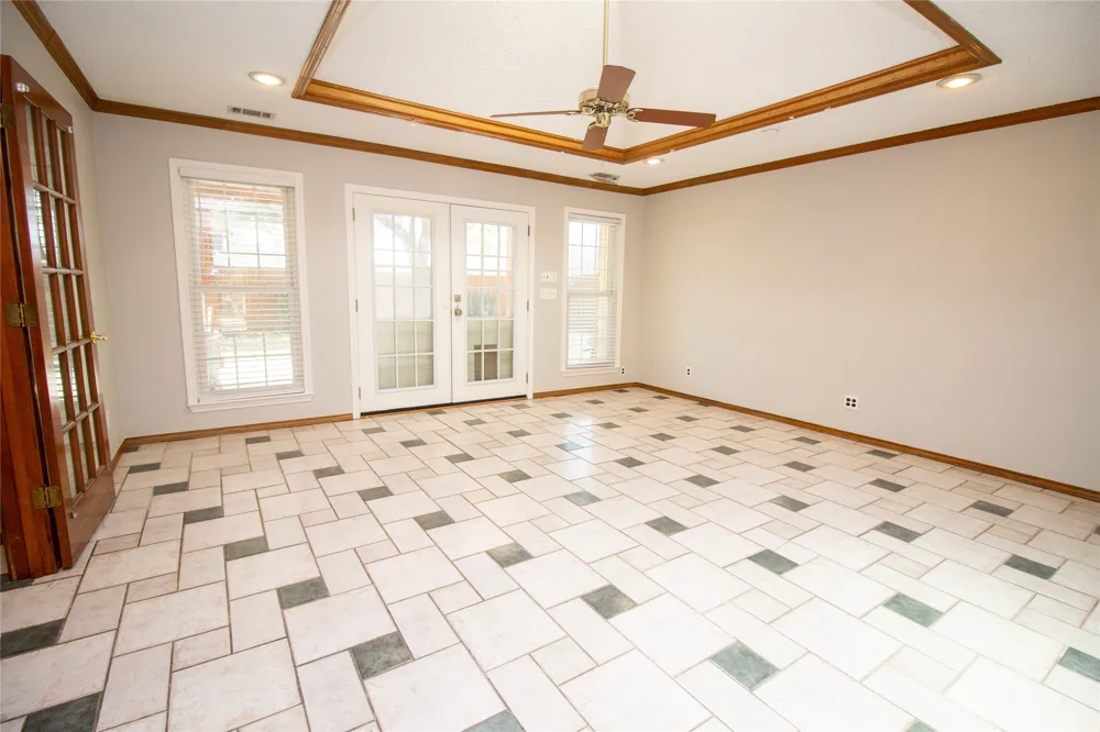 2410 Radcliffe Drive Rowlett, TX 75088