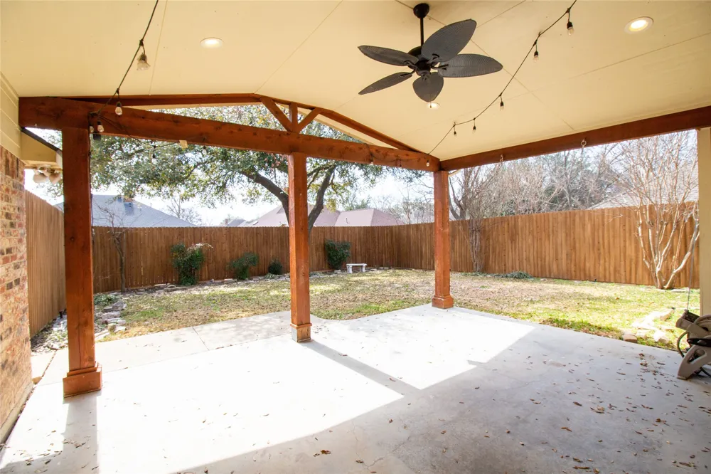 2410 Radcliffe Drive Rowlett, TX 75088