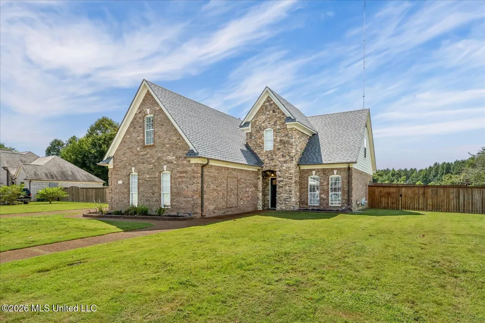 611 Ridge View Drive Hernando, MS 38632