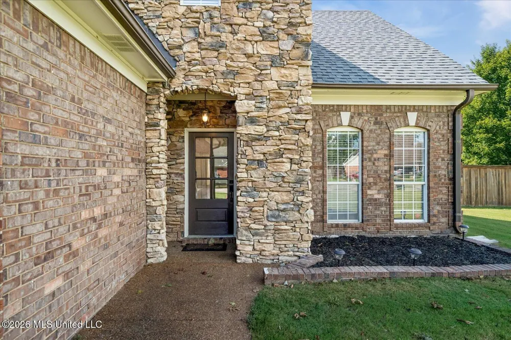 611 Ridge View Drive Hernando, MS 38632