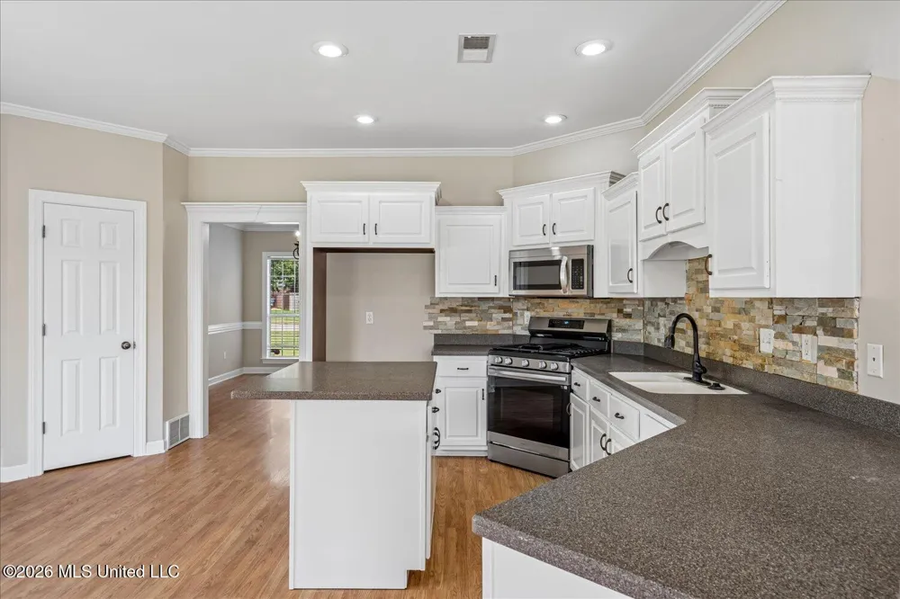 611 Ridge View Drive Hernando, MS 38632