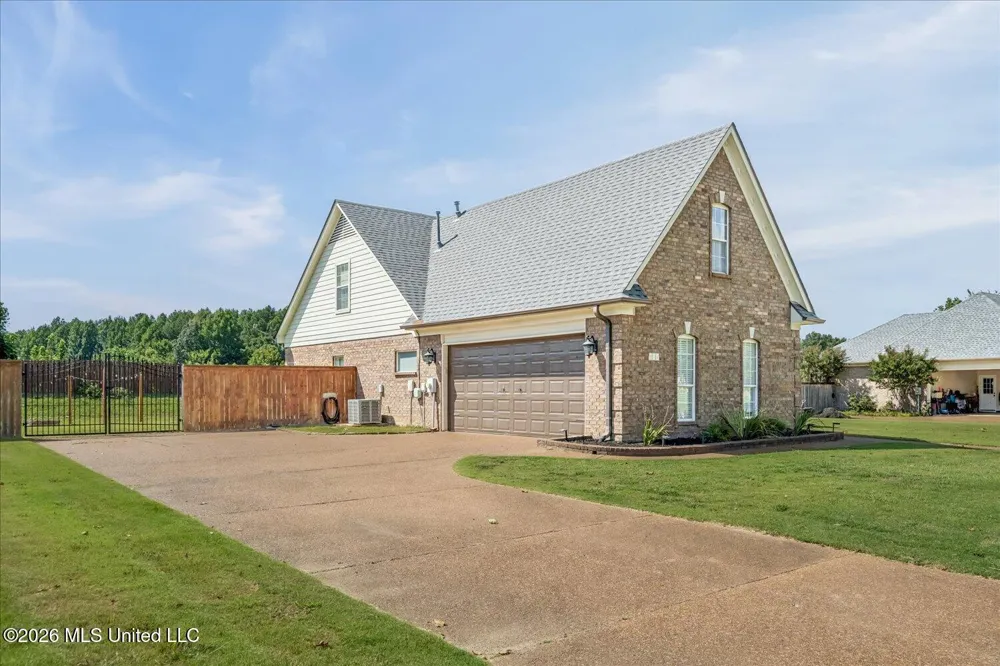 611 Ridge View Drive Hernando, MS 38632