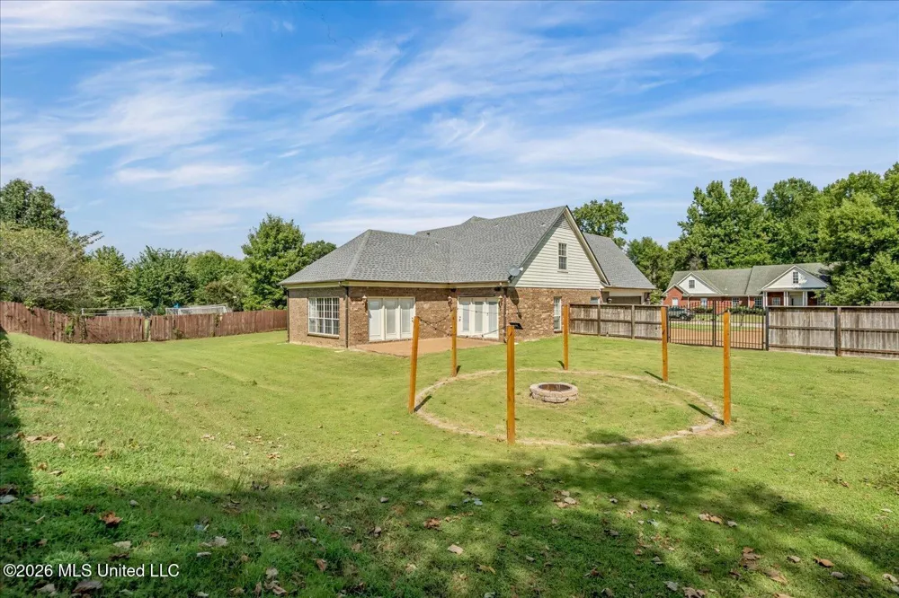 611 Ridge View Drive Hernando, MS 38632