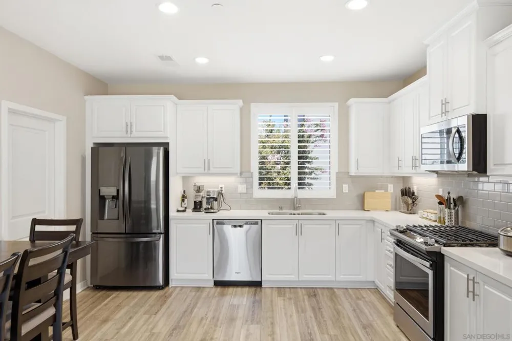 2572 S Escondido Blvd #808 Escondido, CA 92025