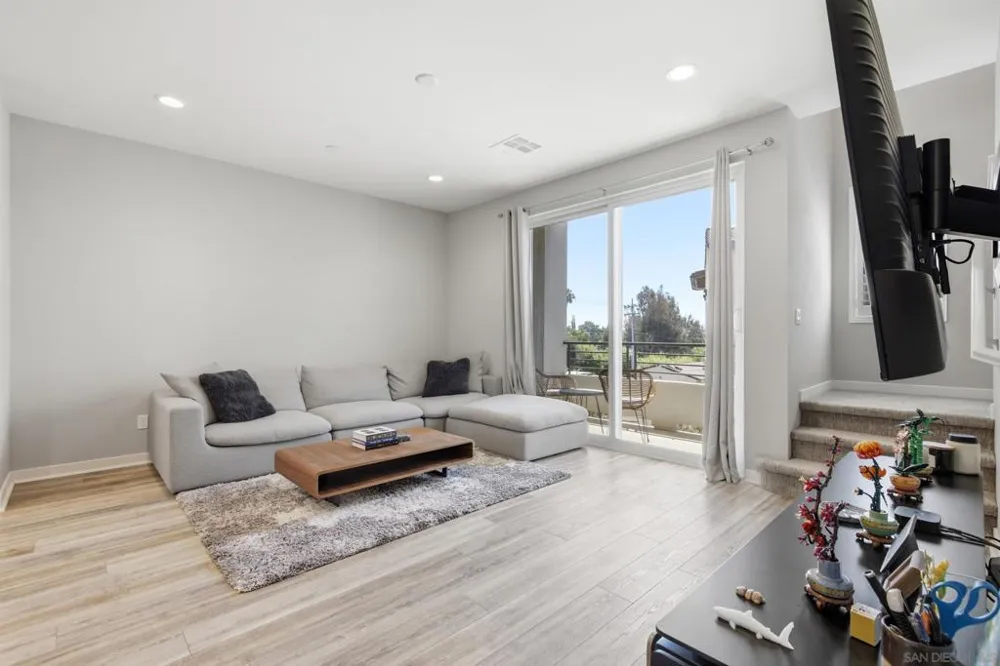2572 S Escondido Blvd #808 Escondido, CA 92025