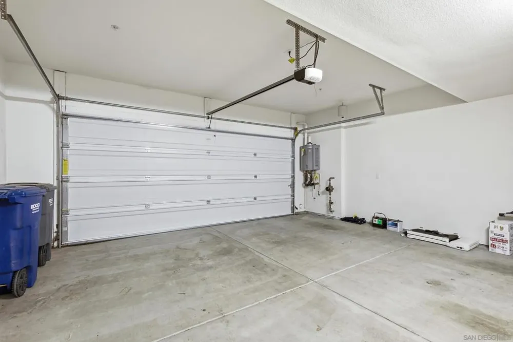 2572 S Escondido Blvd #808 Escondido, CA 92025