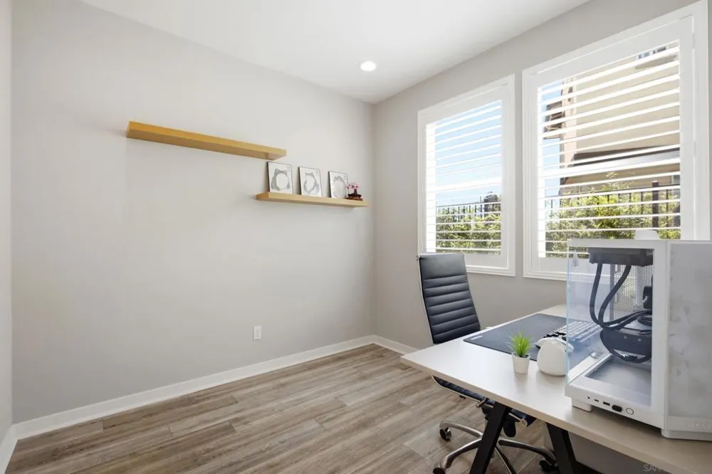 2572 S Escondido Blvd #808 Escondido, CA 92025